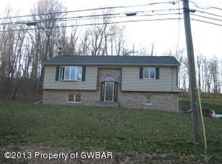 807 Lewis Rd, Wyoming, PA 18644