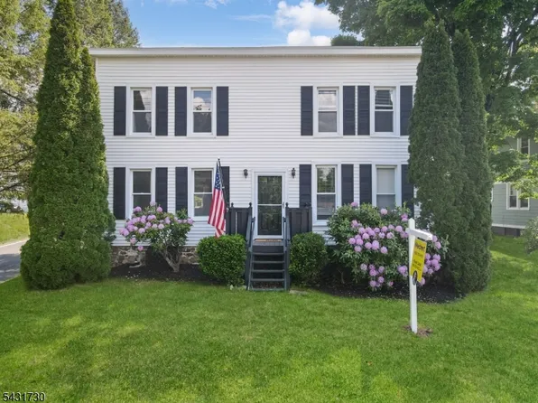105 Main St, Lebanon Boro, NJ 08833