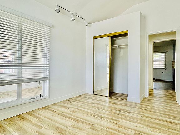 4th image of 6203 Condon Ave