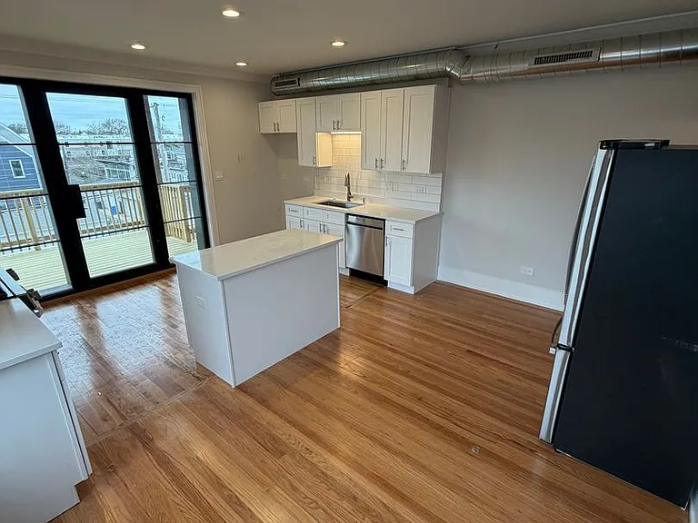 4886 N Hermitage Ave #1 — Photo 10