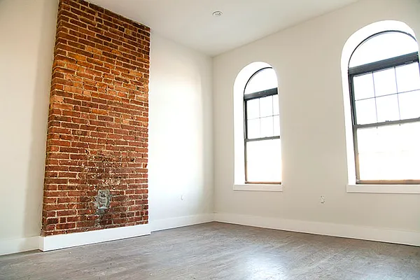 Rented by Loom Group | media 36