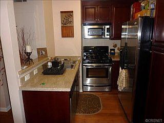 5th image of 5500 Owensmouth Ave APT 115