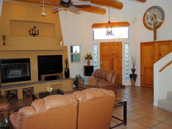 3rd image of 10 Kiva Ct
