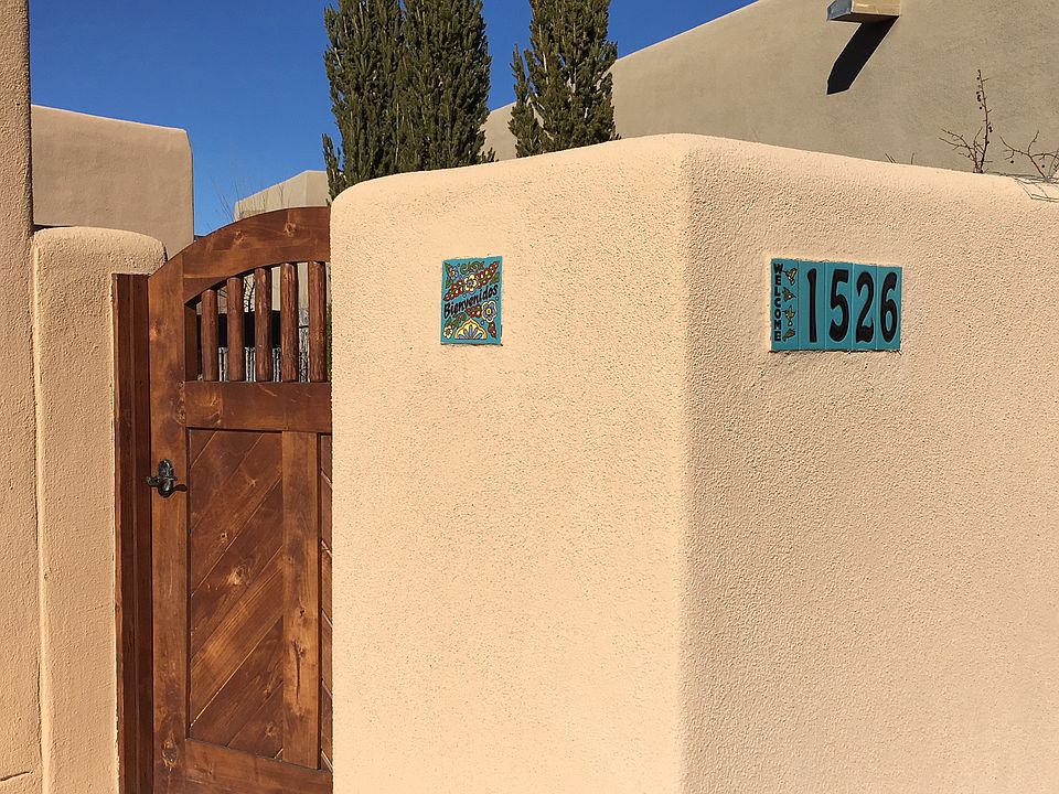 1st image of 1526 Calle Redondo
