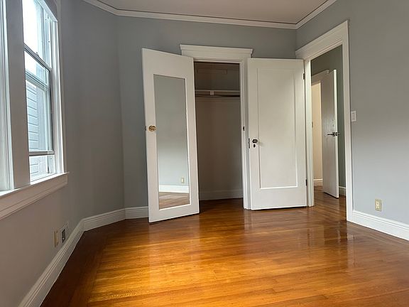 4th image of 2526 23rd Ave