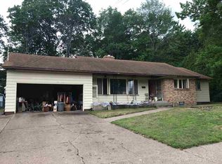 813 W College Ave, Marquette, MI 49855