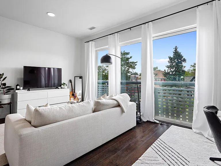 2525 Arapahoe St #310 — Photo 5
