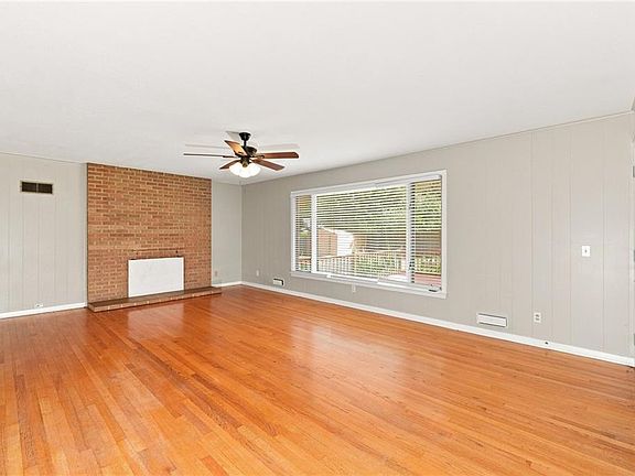 2nd image of 1405 N McCoy St