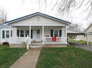 401 Hollow Ave, Jerseyville, IL 62052