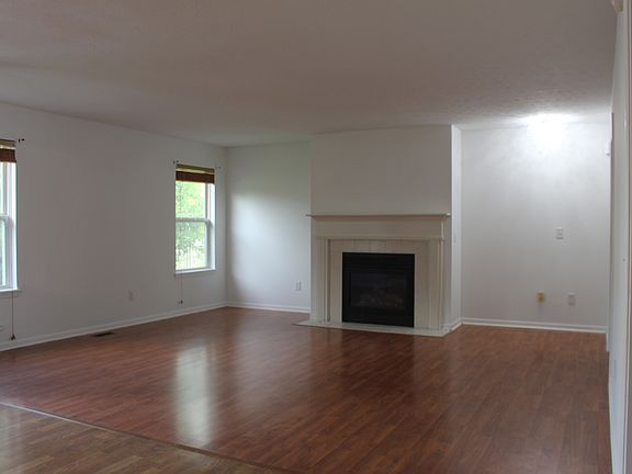 5th image of 8551 Walden Trace Dr