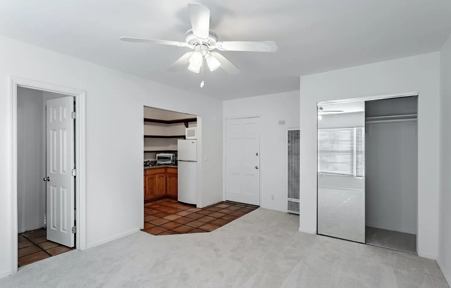 Sycamore Apartments — Photo 3