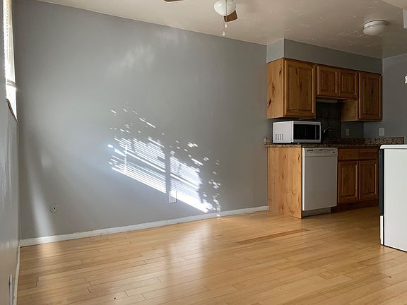 3rd image of 3012 E Kennedy Dr #3014