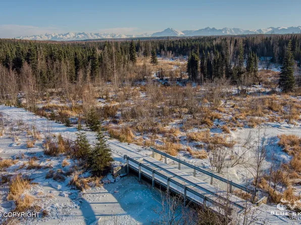 13427 W Armstrong Rd, Wasilla, AK 99623