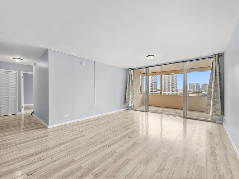 920 Ward Ave #11A — Photo 6