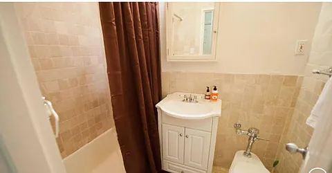 Rented by Curzon Real Estate