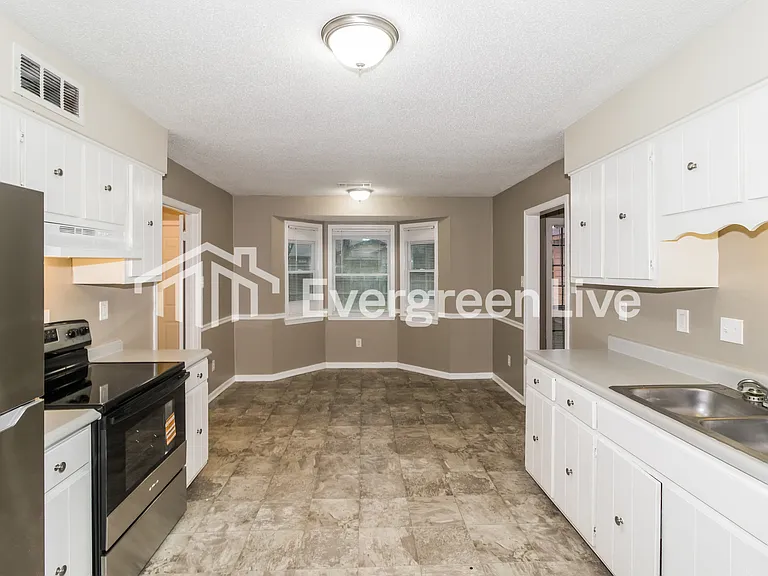 3809 Chablis Cv — Photo 5