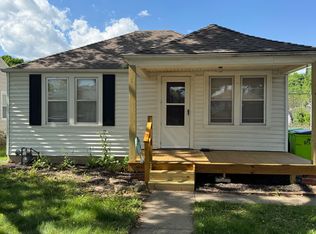 1402 E 24th Ave, Kansas City, MO 64116