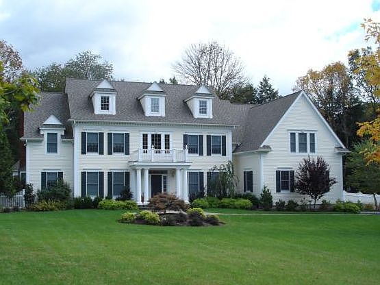 1st image of 4 Brook Hollow Ct