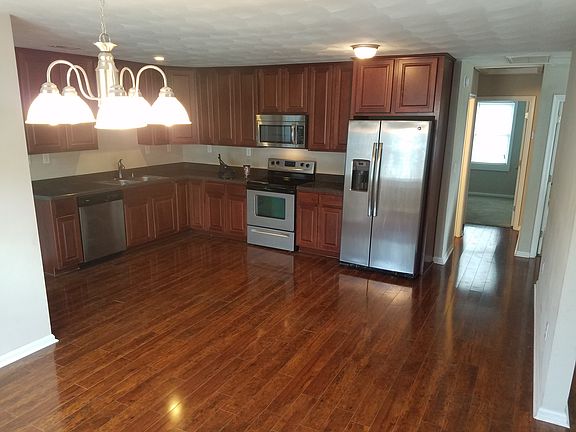3rd image of 2703 Nashville Ave