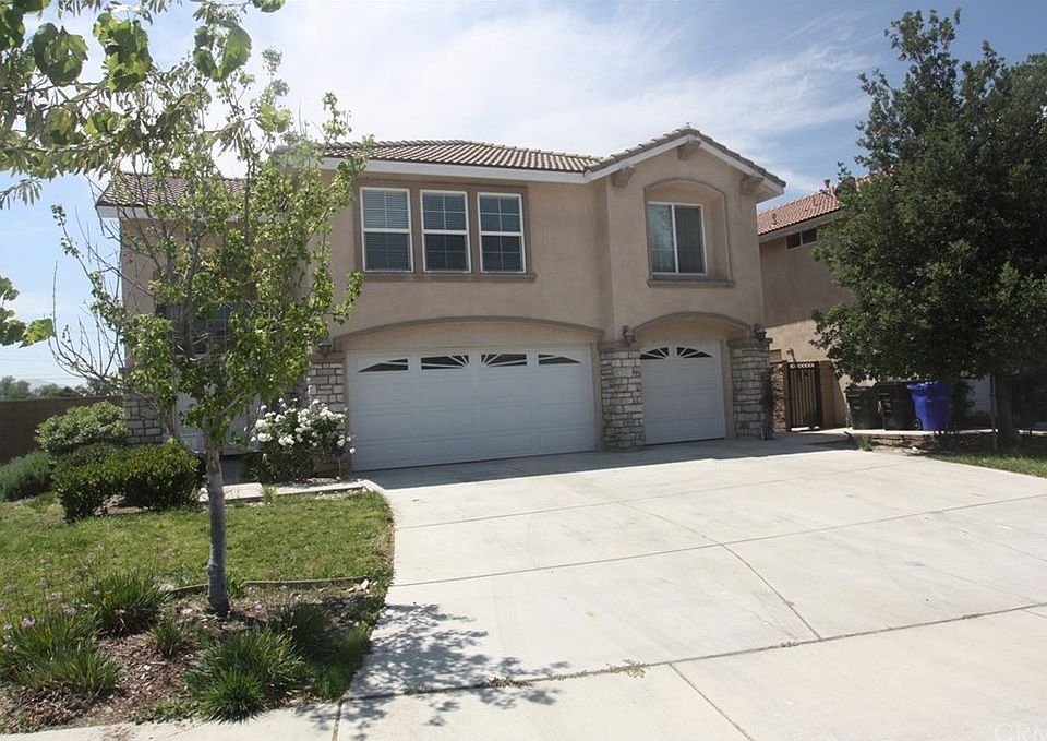 2nd image of 16015 Hibiscus St