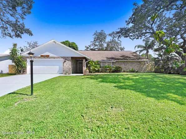 1040 Pineapple Ave NE, Palm Bay, FL 32905