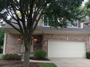 1902 Kingsbrook Ct, Wheaton, IL 60187