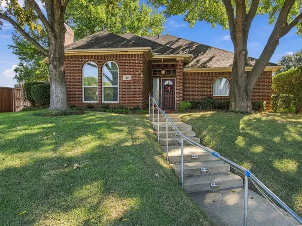 1428 Swan Ct, Lewisville, TX 75077