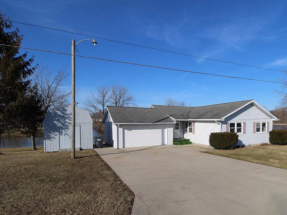 1st image of 74 Sunset Dr