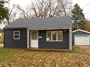 928 33rd St SW, Wyoming, MI 49509