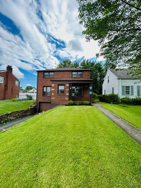 65 Princeton Ave photo 1