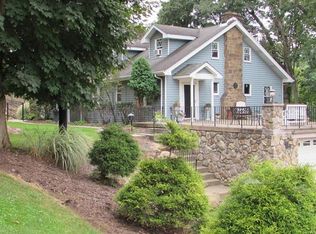 1200 Brodhead Rd, Coraopolis, PA 15108