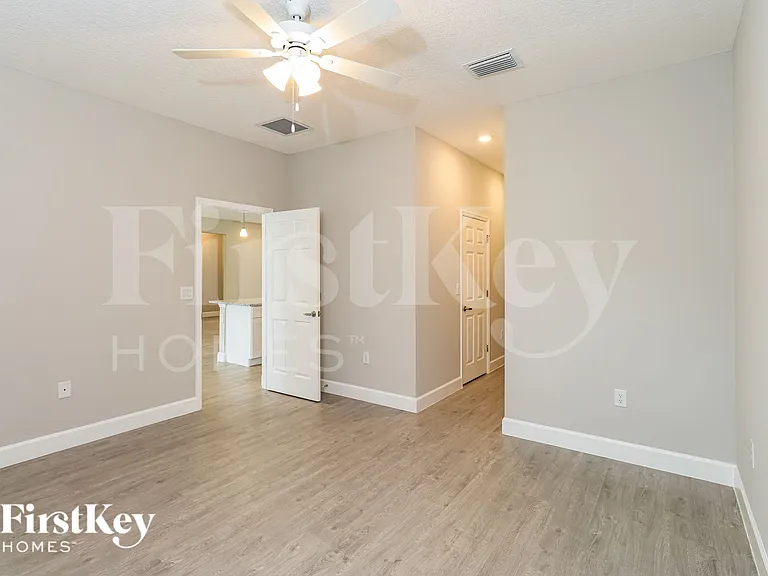 1200 Cogan Dr SE — Photo 7
