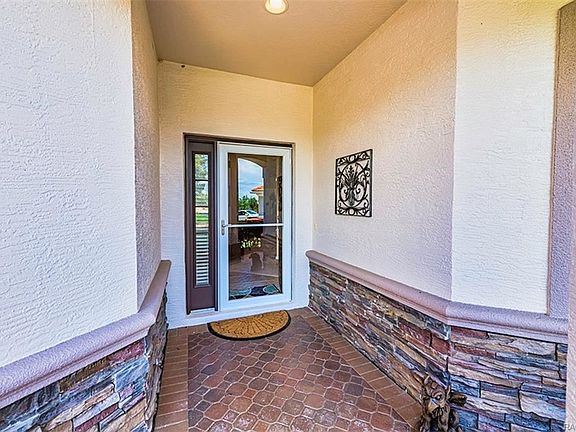 4th image of 1038 W Copper Mist Ct