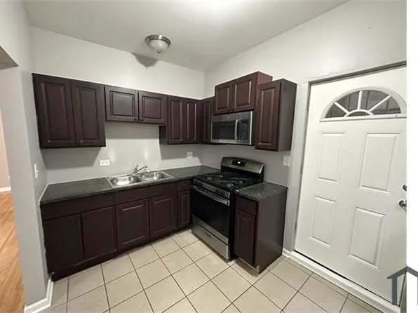 7801 S Paulina St, Chicago, IL 60620