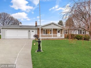 2106 Sterling Ct, Hampstead, MD 21074