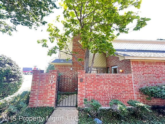 2nd image of 901 Cedarland Blvd