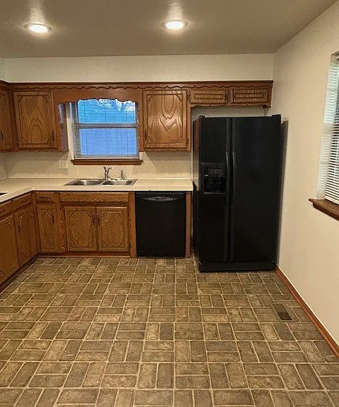 5012 N Vermont Ave — Photo 3