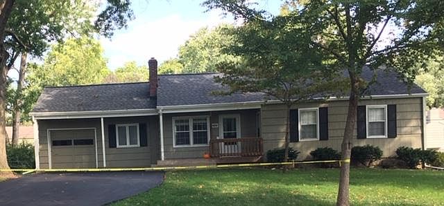 1st image of 5400 W 71st St