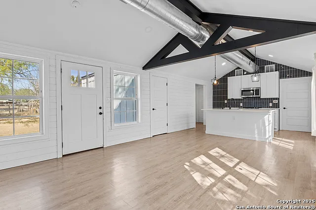 362 Avenue J — Photo 7