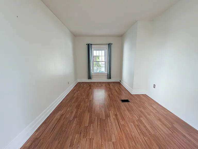 155 1/2 Lake St #1 — Photo 12