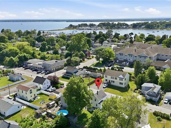 34 Lake Ave, Barrington, RI 02806