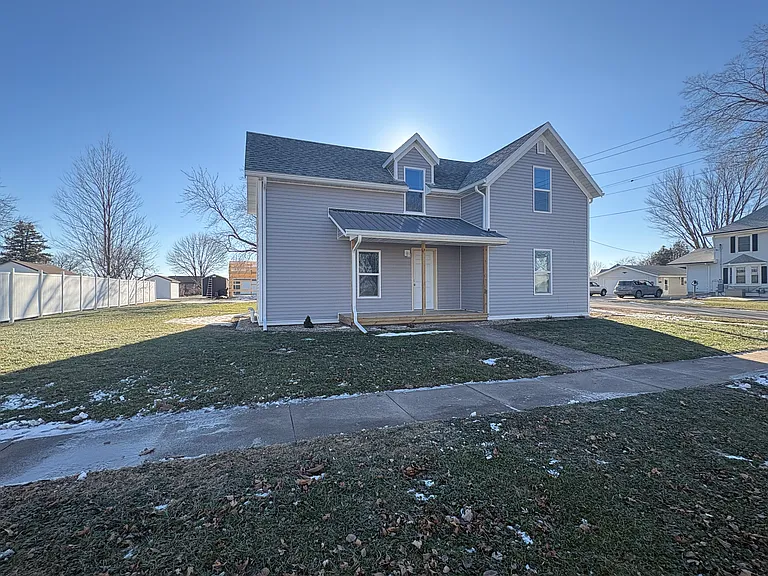 1212 Wilson St — Photo 15