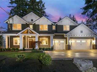 10325 SE 16th St, Bellevue, WA 98004