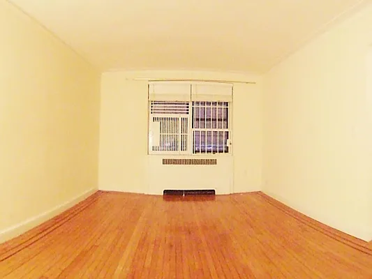 Rented by City Connections Realty | media 26