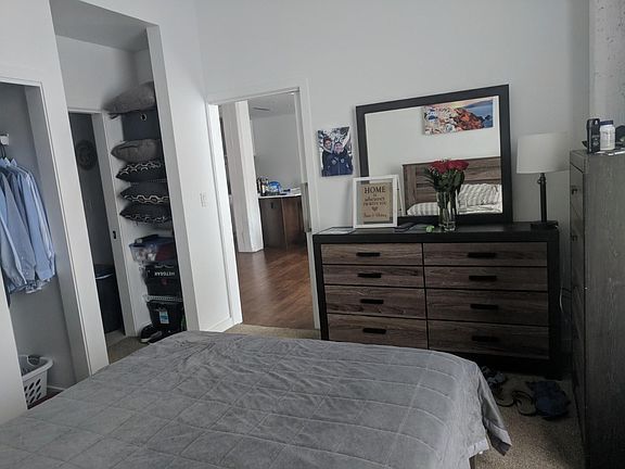 5th image of 725 Johnson Ct APT 319