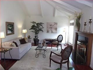 2nd image of 12057 Jamestown Ct