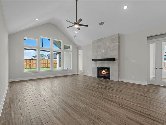 5th image of 8127 Sunny Ridge Dr