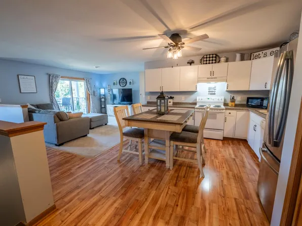 1751 Wildlife DRIVE #7, Kewaskum, WI 53040