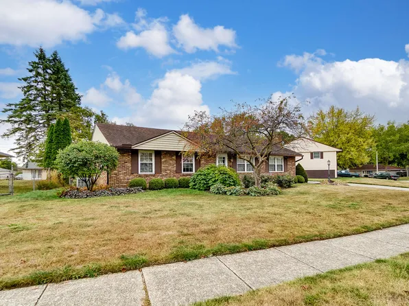 1235 Carman Dr, New Carlisle, OH 45344