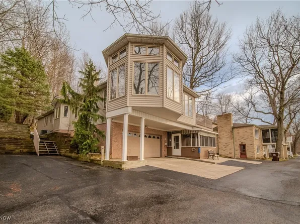 4770 Sundown Trl, Ravenna, OH 44266